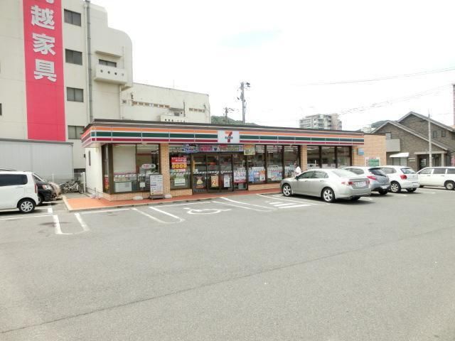 セブンイレブン(993m)