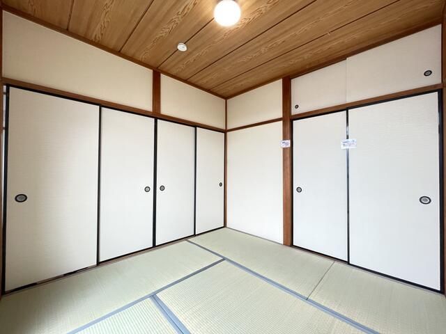 ベッドルーム