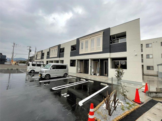 スーパーセンタートライアル直方店 (1300m)