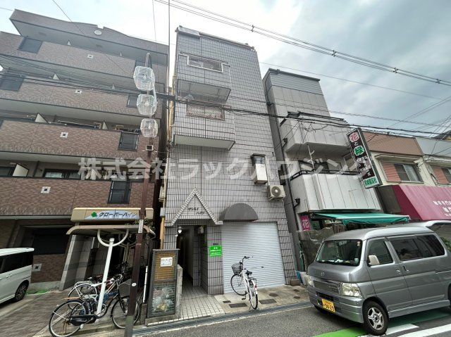 サンスイハイツの外観画像