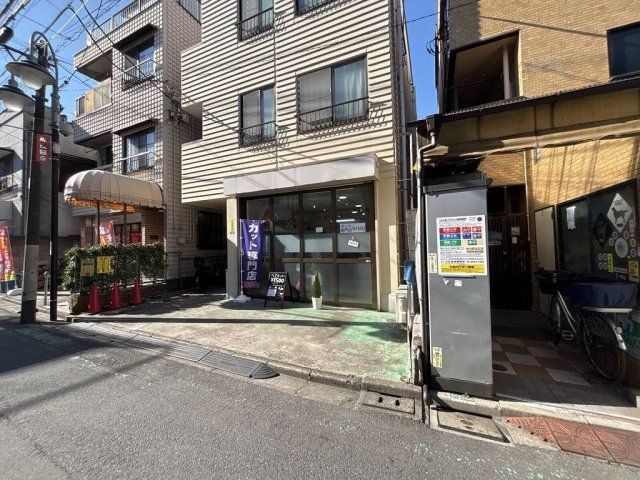 近くに施設あり