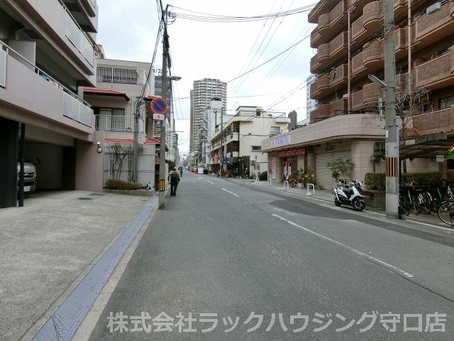 近くに施設あり