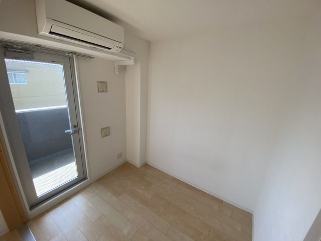 ベッドルーム