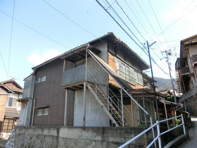 ネイビーシエスタⅡの外観画像