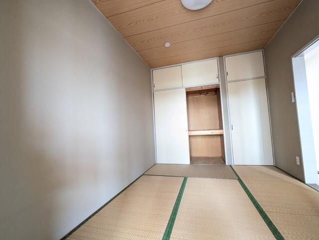 ベッドルーム