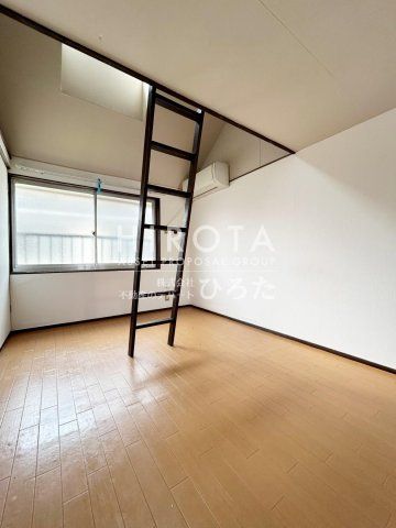 ハローデイ九州共立大前店 (700m)
