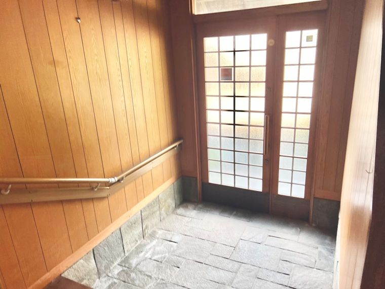 玄関