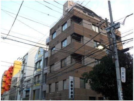 伊勢宇本店ビルの外観画像