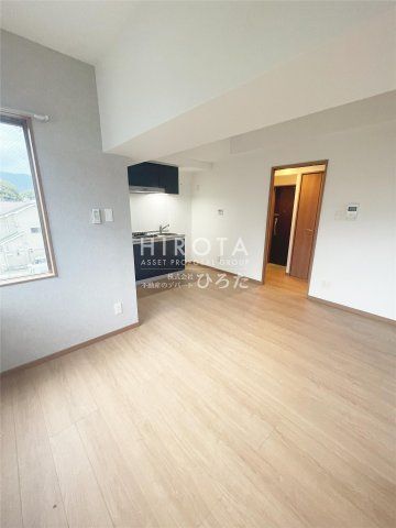 セブン-イレブン直方感田店(460m)