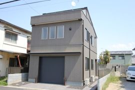 Warehouseけや木（ガレージハウス）の外観画像