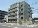 アドラブールの外観