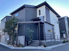 Crestの外観画像