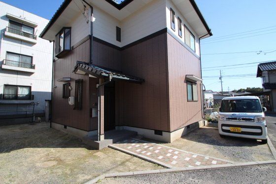 川内2丁目貸家 Cの外観画像