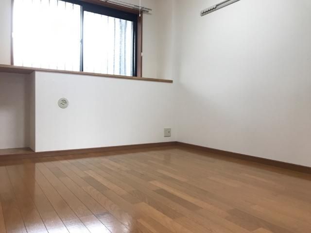 ベッドルーム