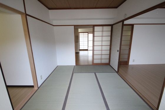 ベッドルーム