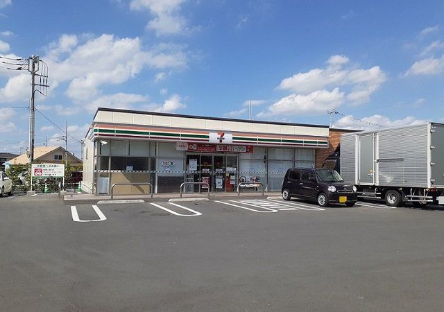 セブン 埼玉スタジアム北店まで220m