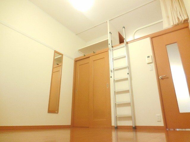 ベッドルーム
