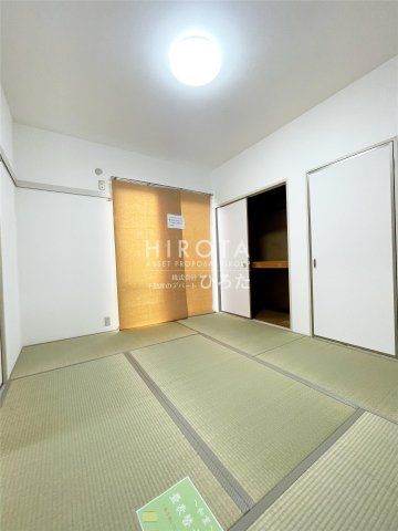 ゲオ／北九州／穴生店 (2131m)