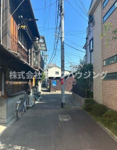 近くに施設あり