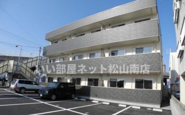 アヴェーク土居田IIの外観画像