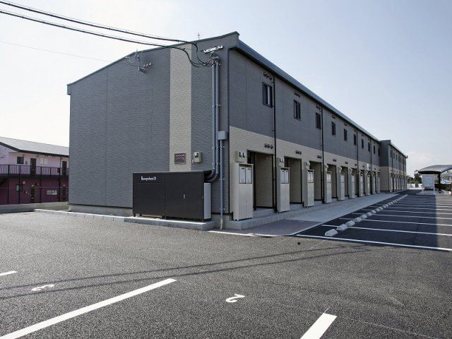 レオパレスインペリアルⅡの外観画像