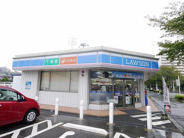 ローソン／小倉南丘二丁目店 (71m)