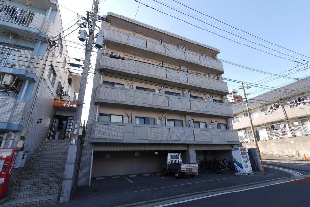 ロイヤルコート産業医大前 403号室の外観画像