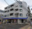 シャンポール調布の外観
