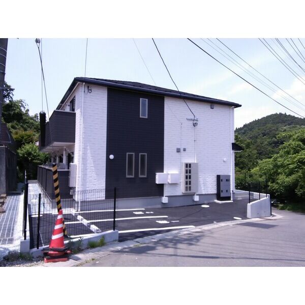 クラウディア人来田の外観画像