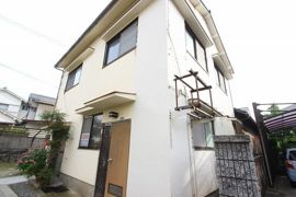 山﨑貸家 右の外観画像