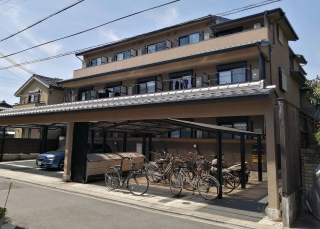京洛マンションの外観画像