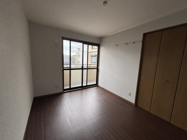 ベッドルーム