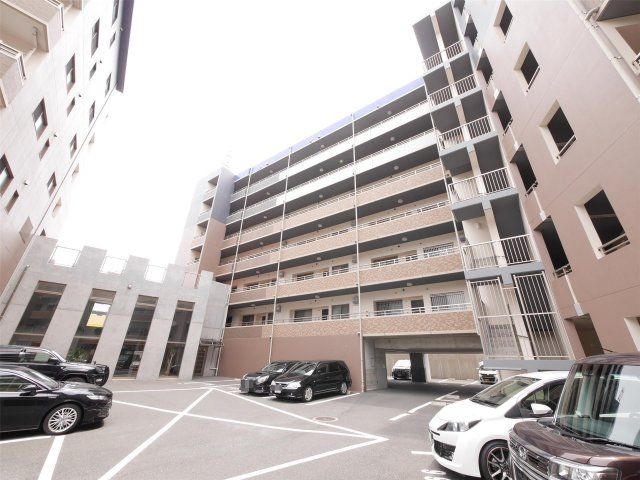 ニューガイア四季彩の丘B棟の外観画像