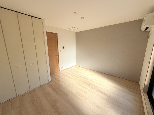 ベッドルーム