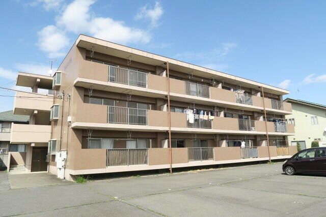 ラルジェ中里の外観画像