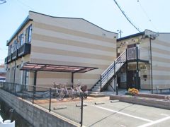 レオパレスPregioの外観画像