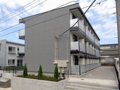 レオパレスYUSHINの外観画像