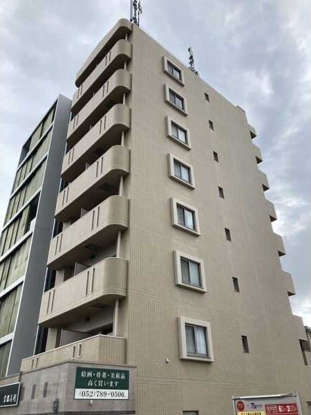 アーバン東山の外観画像
