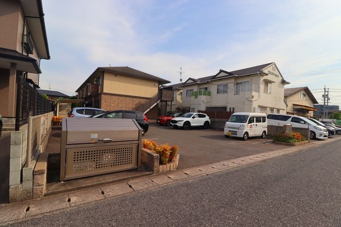 近くに施設あり