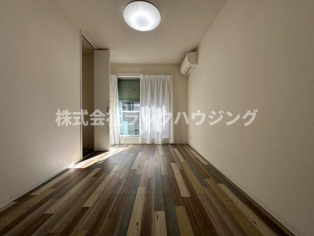 ベッドルーム