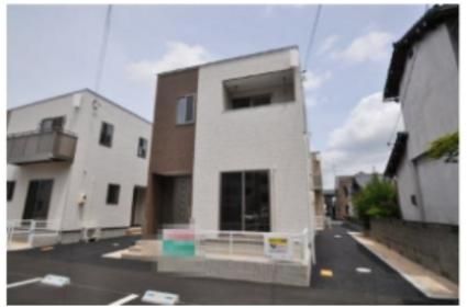 西市貸家 南西の外観画像