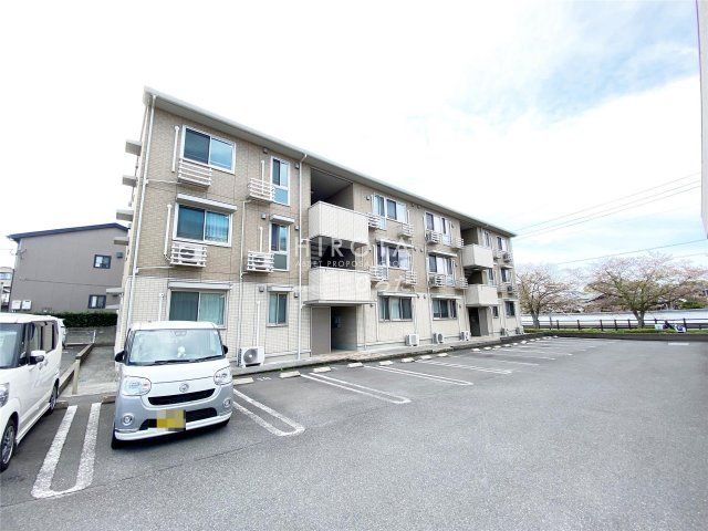 リアン ド ファミーユB棟の外観画像