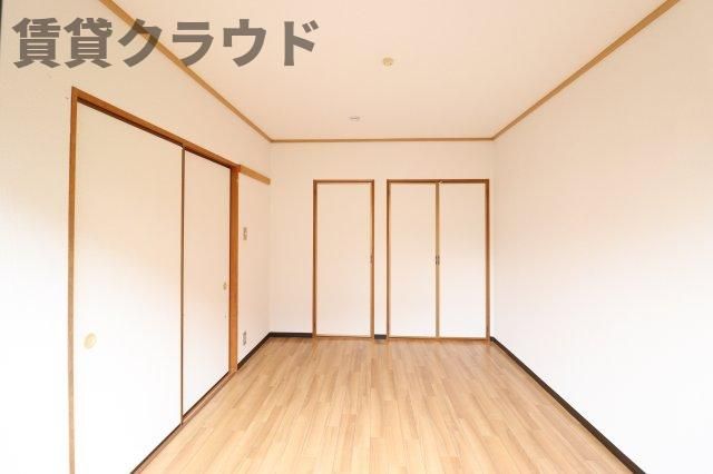 ベッドルーム