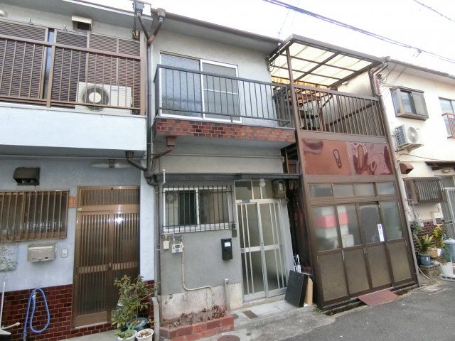 北出町テラスハウスの外観画像