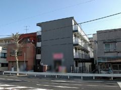 レオパレス前里の外観画像