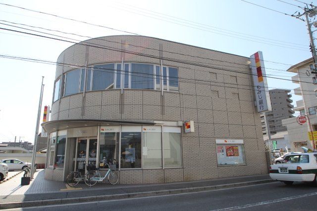 近くに施設あり