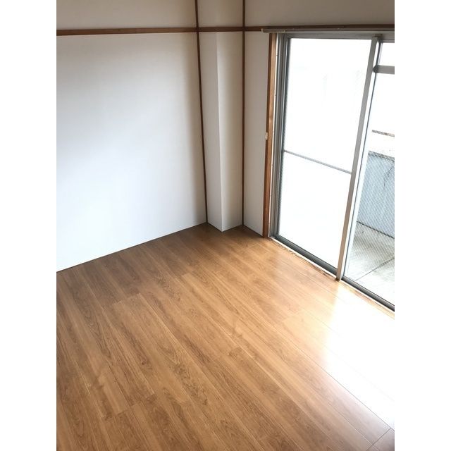 ベッドルーム