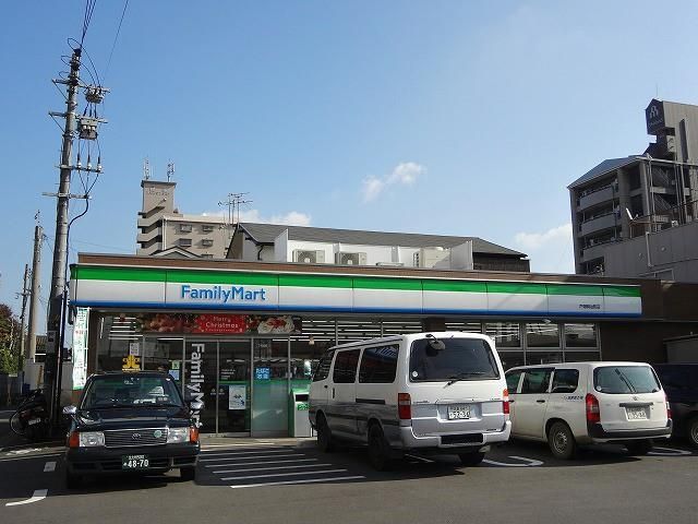 ファミリーマート／戸畑明治町店 (140m)