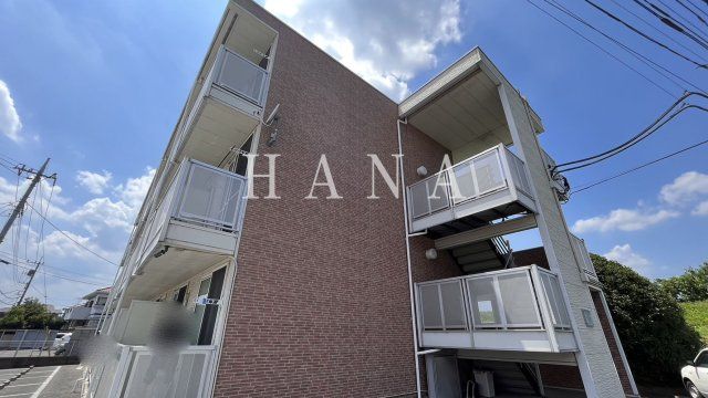 レオパレスルチェンテの外観画像