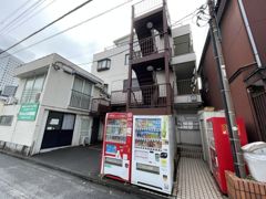 フェリーチェ・トレの外観画像